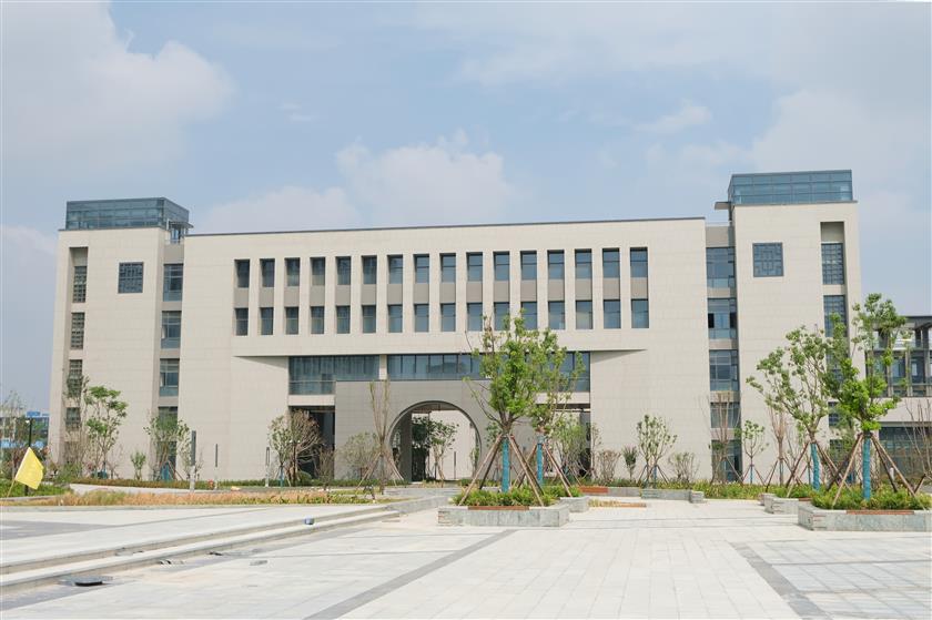 5教学实训楼.JPG