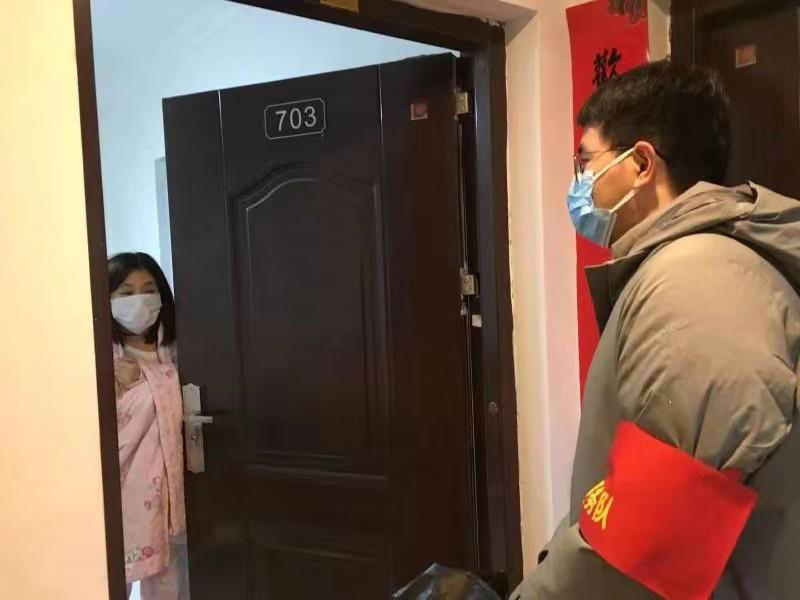 丁毅1.jpg 丁毅1.jpg
