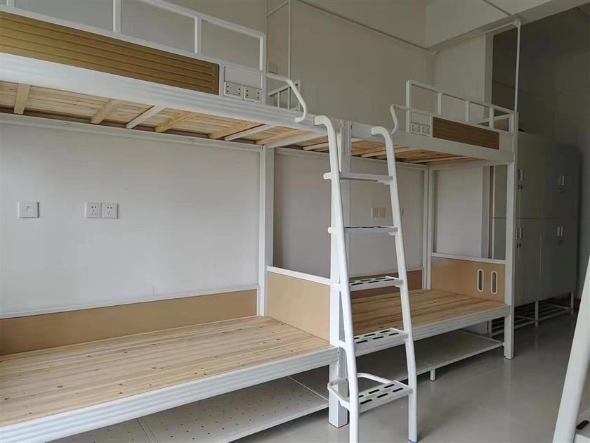 17宿舍8人间2.jpg