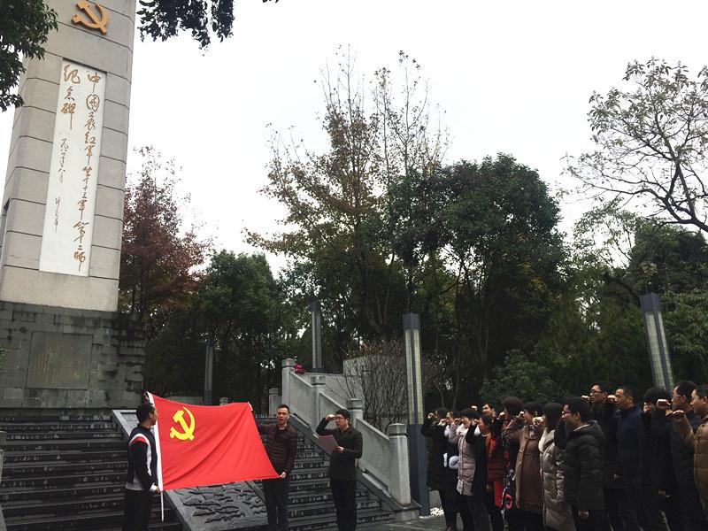 微信图片_20171218090233_副本.jpg